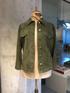 Damen Luxuriöse Wildlederjacke Neu Definiert Eleganz - Qualitatives Lederprodukt Hergestellt Von Aba Deri Sanayi Ve Ticaret Limited Şirketi. Kontakt Für B2B-Bestellungen.