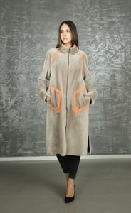 Elegant Taupe Shearling Coat With Vibrant Orange Accents - Quality Leather Product Manufactured By Rubi̇s Deri̇ci̇li̇k San. Ve Ti̇c. Ltd. Şti̇.. Contact For B2B Orders.