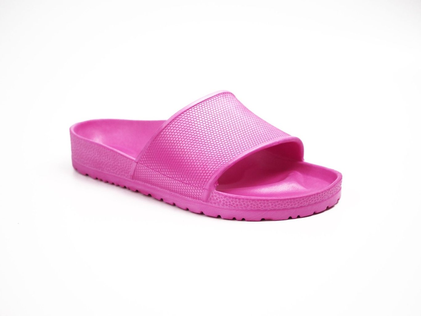 Vibrant Pink Textured Unisex Slide Design - Quality Leather Product Manufactured By Trizone Tedarik Kozmetik Dış Ticaret Ve Pazarlama A.ş.. Contact For B2B Orders.