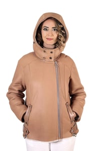 Asymmetrischer Reißverschluss Kapuzen Wildleder Jacke - Qualitatives Lederprodukt Hergestellt Von Derma Deri̇ Ti̇c. Ve San. Ltd. Şti̇.. Kontakt Für B2B-Bestellungen.