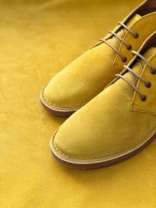 Leuchtendes Safrangelbes Wildleder - Qualitatives Lederprodukt Hergestellt Von İskefe Deri̇ San. Ve Ti̇c. A.ş.. Kontakt Für B2B-Bestellungen.