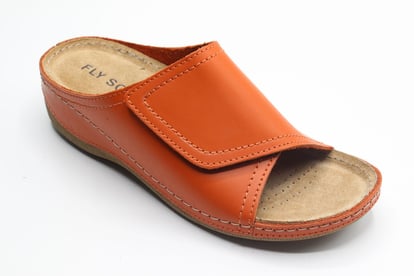 Elegant Cognac Leather Crossover Strap Slipper - Quality Leather Product Manufactured By Berk Ayakkabi Ve Saraciye San Tic Ltd. Contact For B2B Orders.
