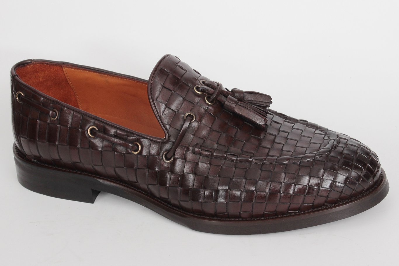 Eleganter Geflochtener Leder Quasten Loafer - Qualitatives Lederprodukt Hergestellt Von Sette Diş Ti̇c. Ltd.şti̇.. Kontakt Für B2B-Bestellungen.