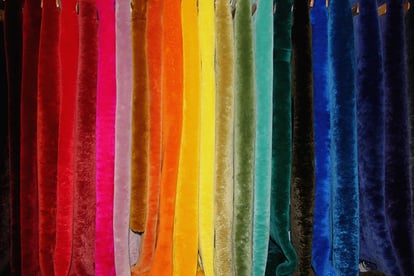 Luxuriöse Samtige Wildleder Bekleidungs Kollektion - Qualitatives Lederprodukt Hergestellt Von Alpaka Deri̇ San. Ve Ti̇c.ltd. Şti̇. Kontakt Für B2B-Bestellungen.