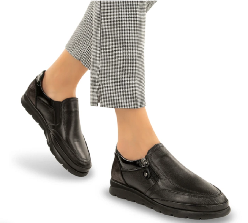 Women Black Textured Leather Slip On Loafer