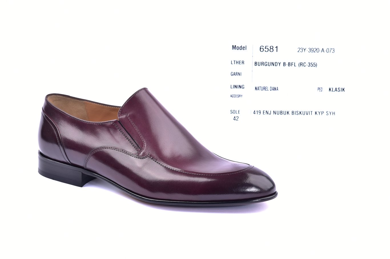 Burgundy Polished Leather Mens Loafer - Quality Leather Product Manufactured By Akar Deri̇ Ayakkabi San. Ve Ti̇c. Ltd. Şti̇.. Contact For B2B Orders.