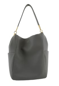 Elegant Pebbled Leather Shoulder Bag For Women - Quality Leather Product Manufactured By Petek Saraciye Sanayi Ticaret A.s.. Contact For B2B Orders.