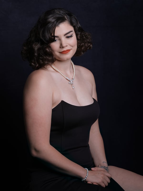 Courtney, photo 8