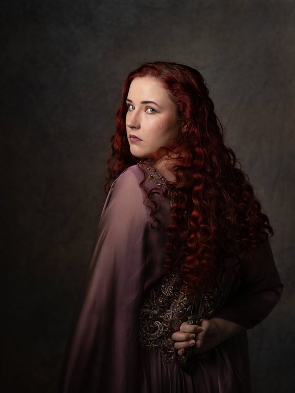 Scarlet, photo 2