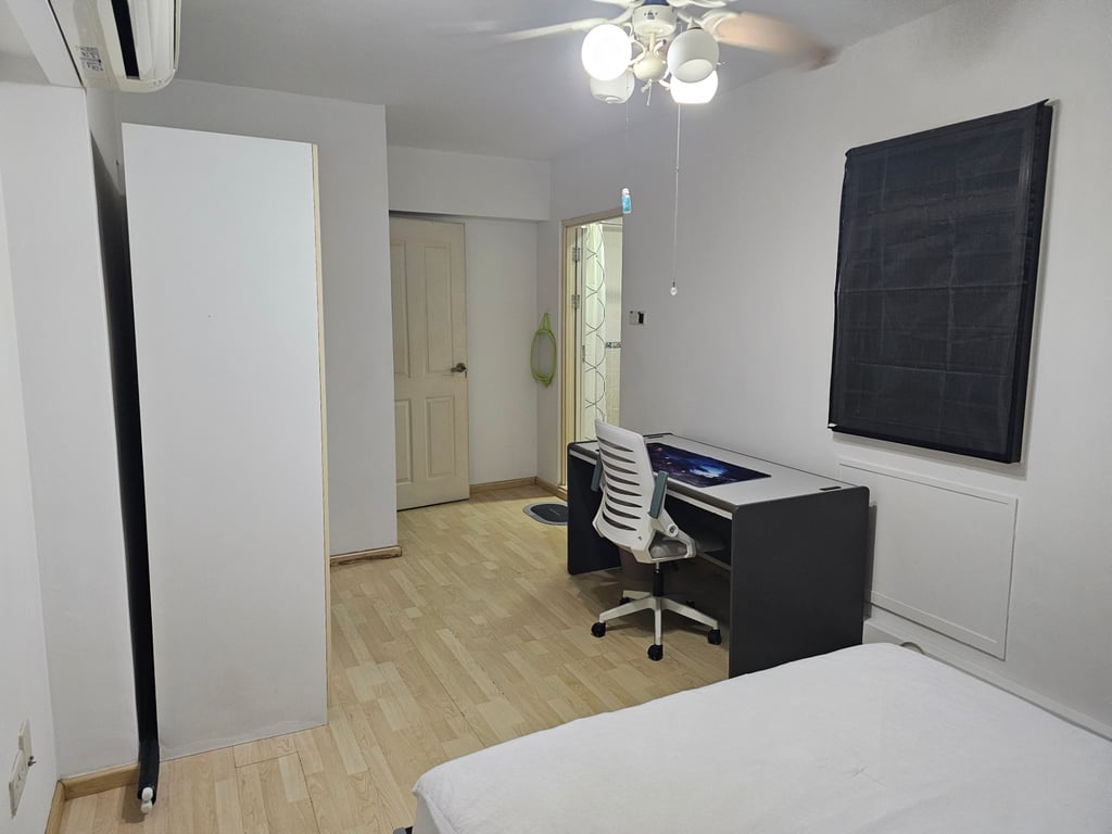 Queenstown HDB Master Room for Rent – 17 Dover Crescent - Image 2 of 5