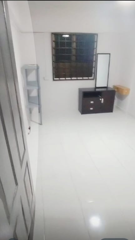 Ang Mo Kio HDB Common Room for Rent – 570 Ang Mo Kio Avenue 3 - Image 2 of 5