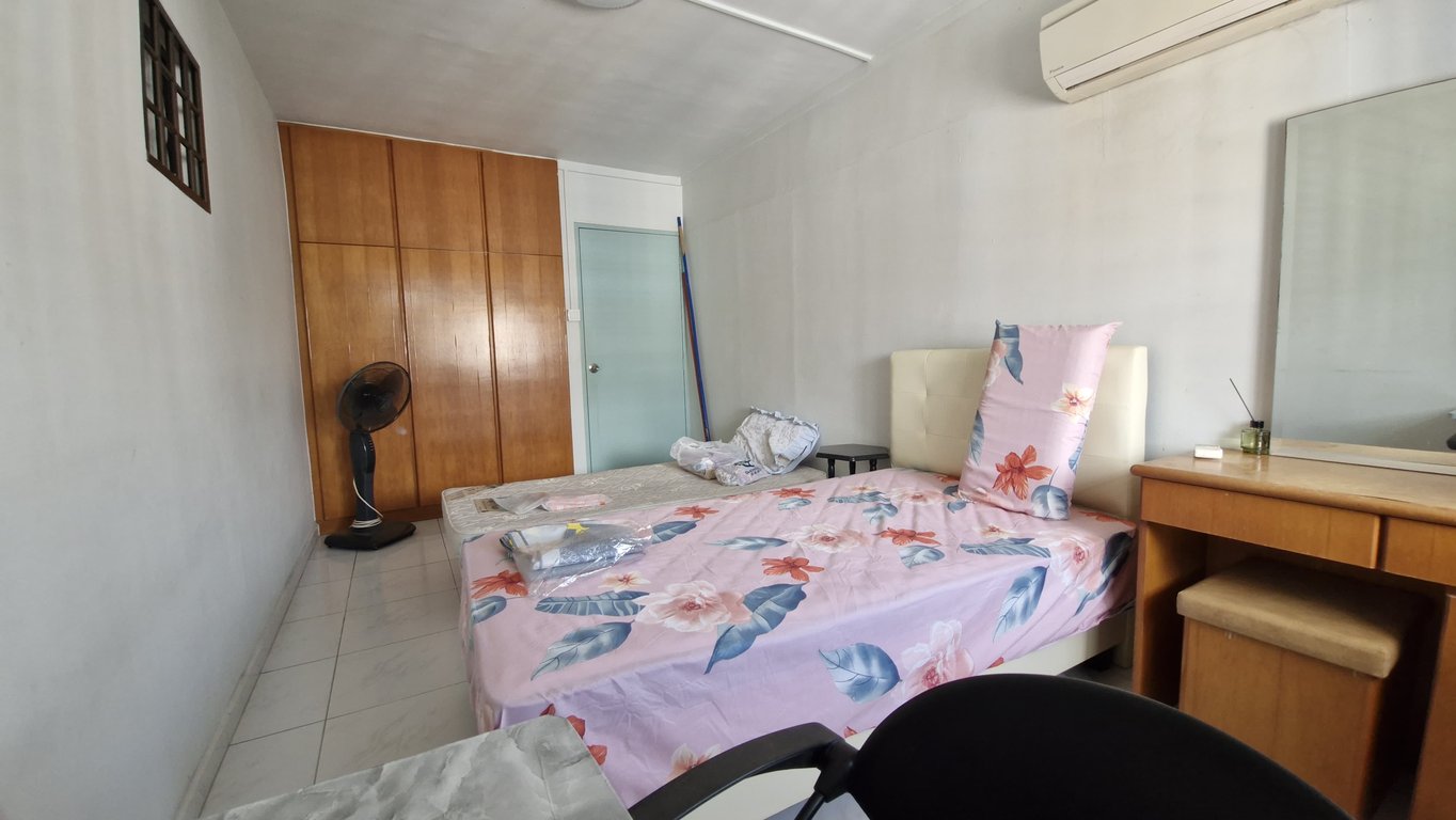HDB Common Room for Rent in Sembawang · 321 Sembawang Close, 750321 · S$ 800/mo - Image 1 of 2
