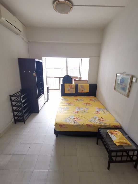 Condo Common Room for Rent in Newton · 73 Cavenagh Road, 229624 · S$ 1,250/mo - Image 3 of 6