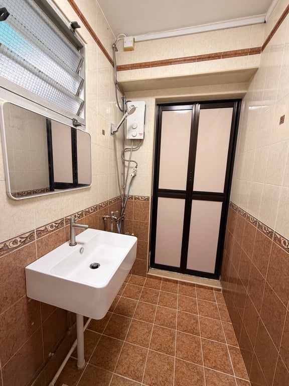 HDB Common Room for Rent in Pasir Ris · 636 Pasir Ris Drive 1, 510636 · S$ 850/mo - Image 5 of 5