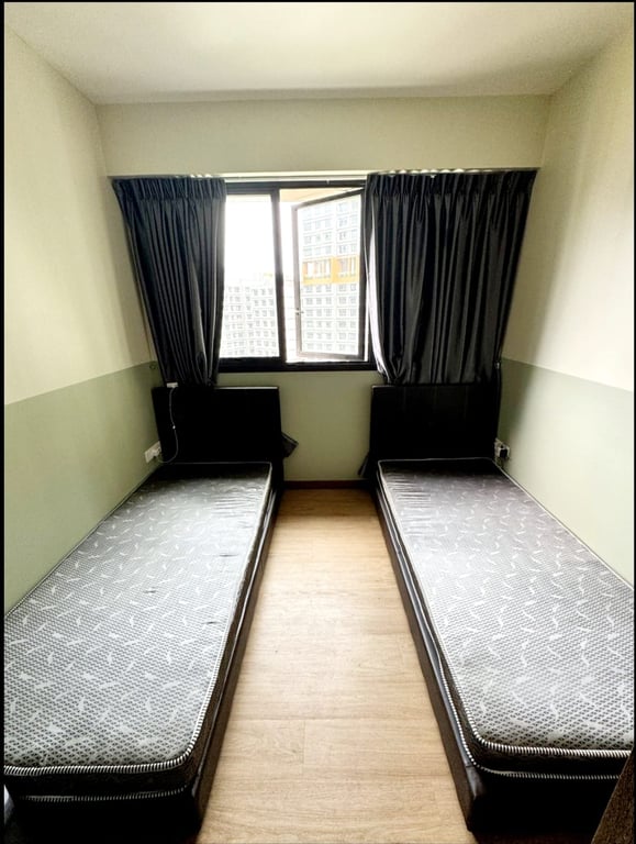 HDB Common Room for Rent in Sengkang · 402A Fernvale Lane · S$ 1,000/mo - Image 1 of 1