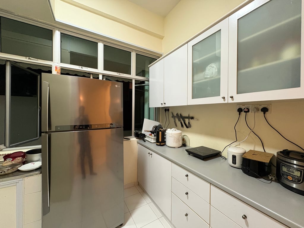 Landed Common Room for Rent in Bedok · 97 Joo Chiat Avenue, 428201 · S$ 950/mo - Image 4 of 8