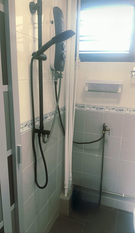 HDB Common Room for Rent at 707 Clementi West Street 2, Clementi - Image 6 of 7