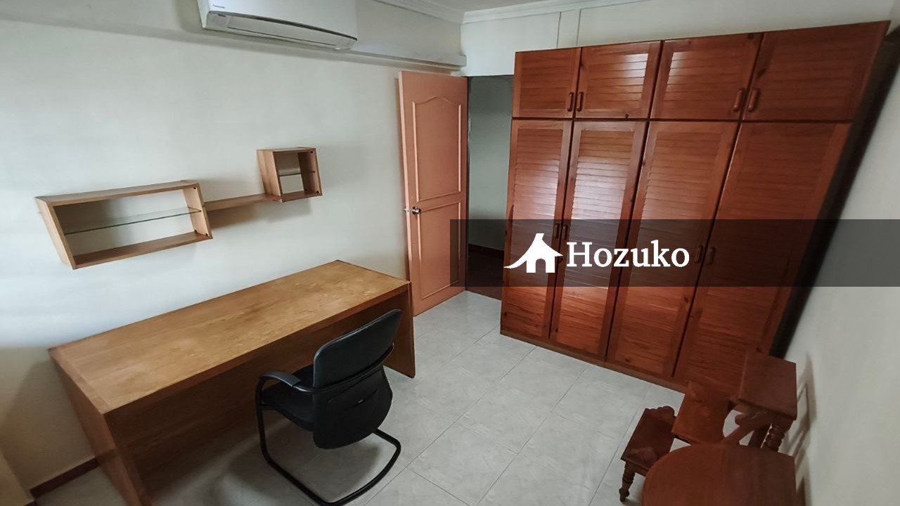 HDB Whole Unit for Rent in Woodlands · 119 Marsiling Rise, 730119 · S$ 2,400/mo - Image 3 of 7