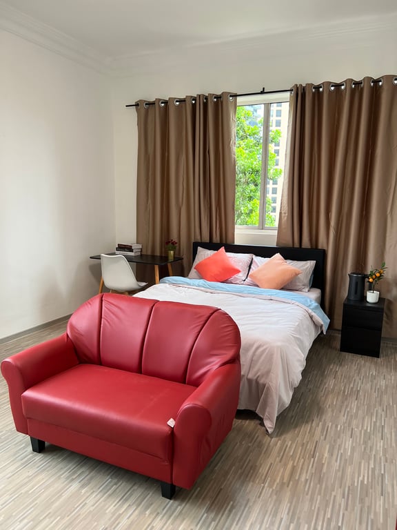 Condo Master Room for Rent in River Valley · 28 Tomlinson Road, 247854 · S$ 1,900/mo - Image 2 of 11