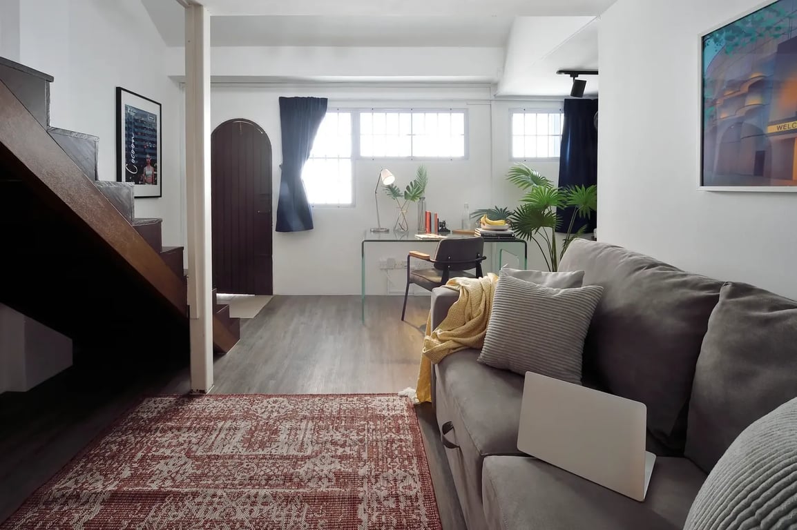 HDB Whole Unit for Rent in Orchard · 216 Orchard Road, 238898 · S$ 3,900/mo - Image 2 of 11