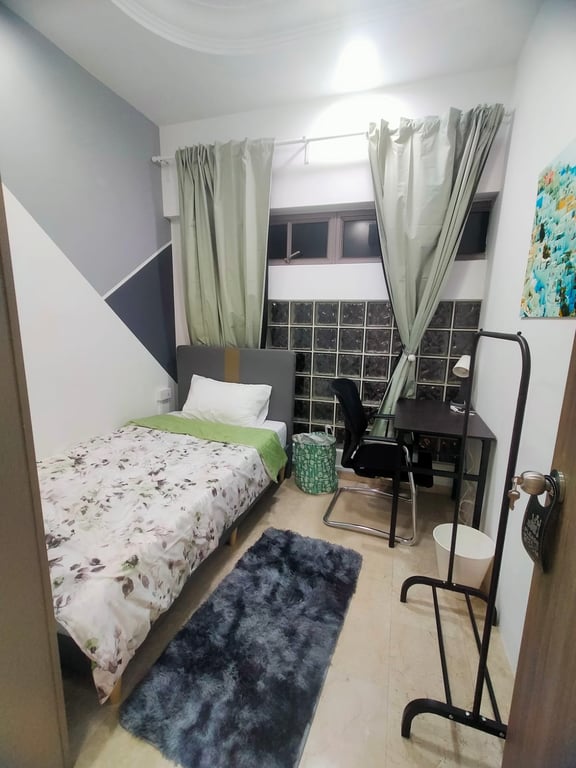 Condo Common Room for Rent in Pasir Ris · 14 Flora Road, 509731 · S$ 950/mo - Image 1 of 9