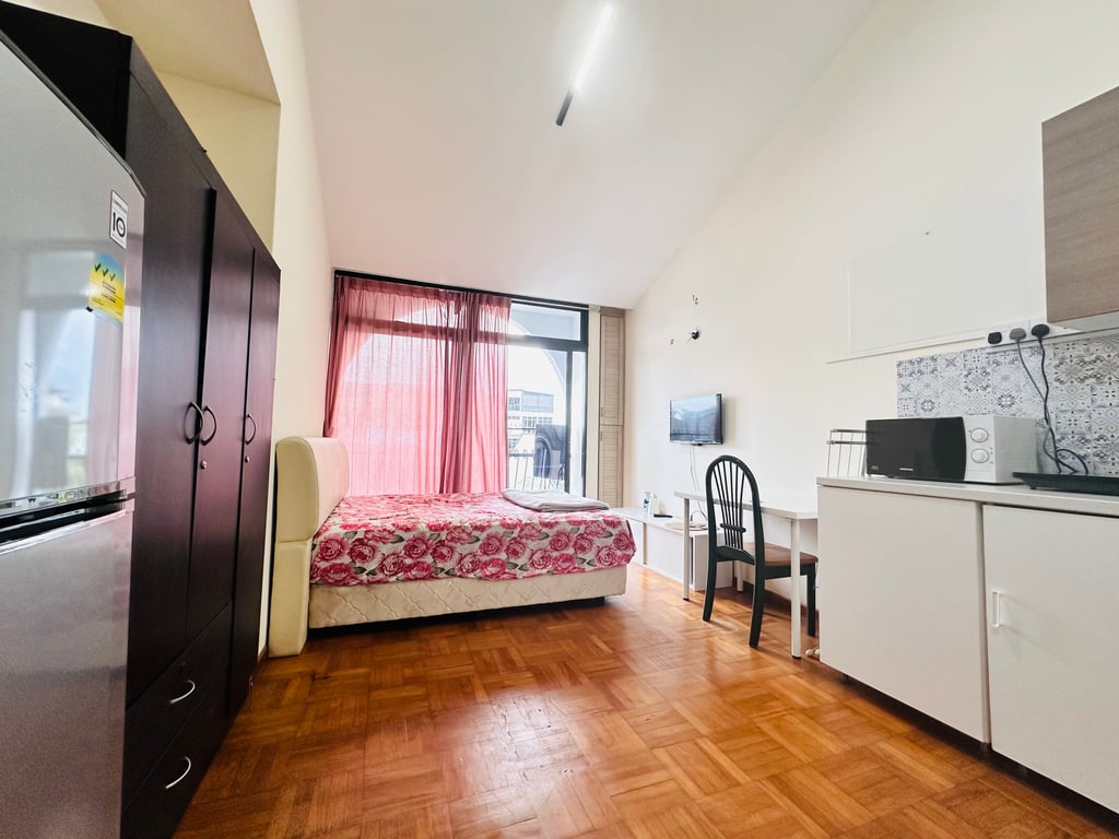 Landed Whole Unit for Rent in Bedok · Jalan Punai · S$ 1,900/mo - Image 8 of 10