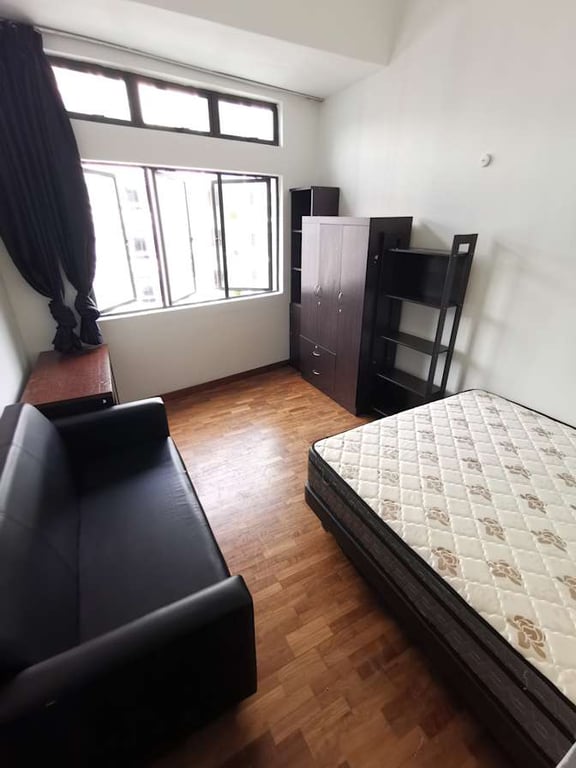 Condo Common Room for Rent in River Valley · 338E River Valley Road, 238370 · S$ 1,300/mo - Image 2 of 6