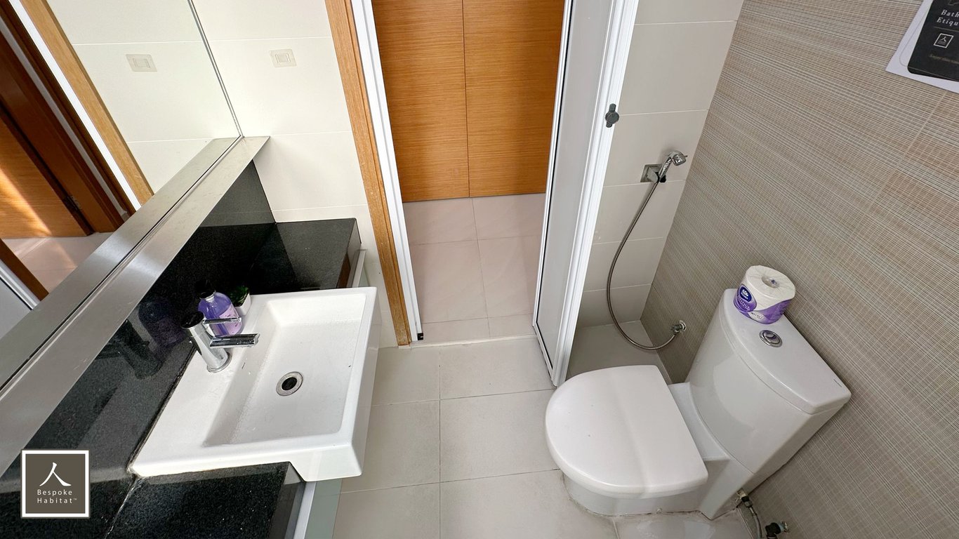 Queenstown Condo Common Room for Rent – 353 Pasir Panjang Road - Image 4 of 5
