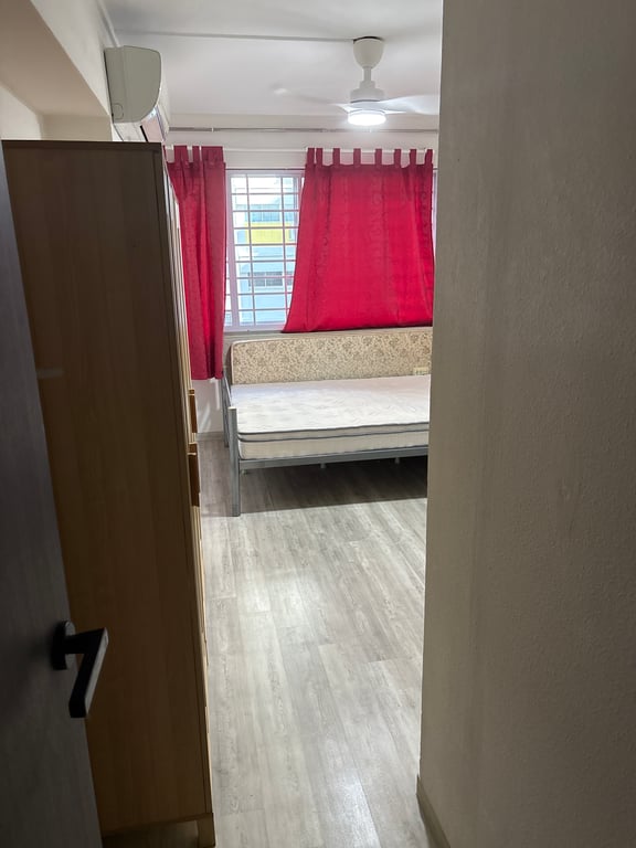 HDB Common Room for Rent in Serangoon · 404 Serangoon Avenue 1, 550404 · S$ 1,000/mo - Image 3 of 3