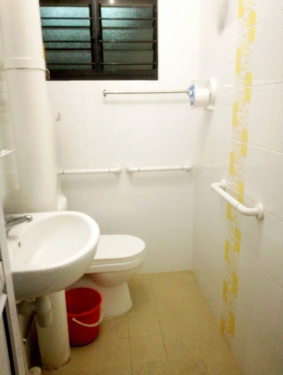 Yishun HDB Common Room for Rent – 653 Yishun Avenue 4 - Image 6 of 6