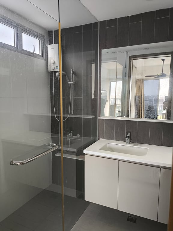 Condo Whole Unit for Rent in Tampines · 65 Tampines Central 7, 528597 · S$ 2,300/mo - Image 3 of 8