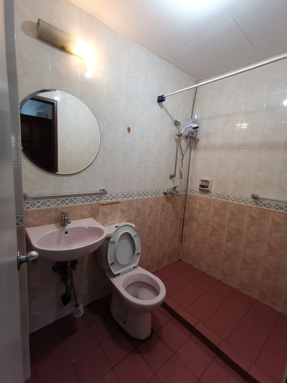 Condo Common Room for Rent in Novena · 60 Kim Keat Road, 328827 · S$ 700/mo - Image 3 of 5