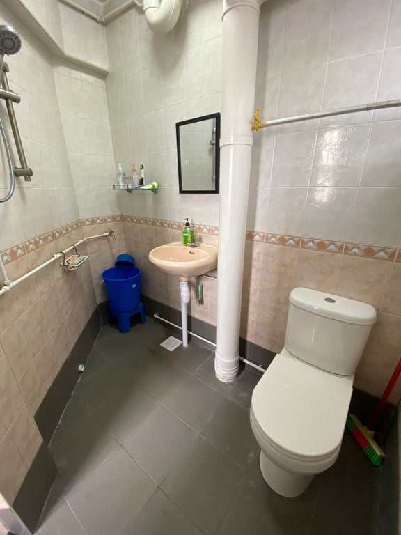HDB Common Room for Rent in Tampines · 916 Tampines Street 91, 520916 · S$ 1,000/mo - Image 7 of 7