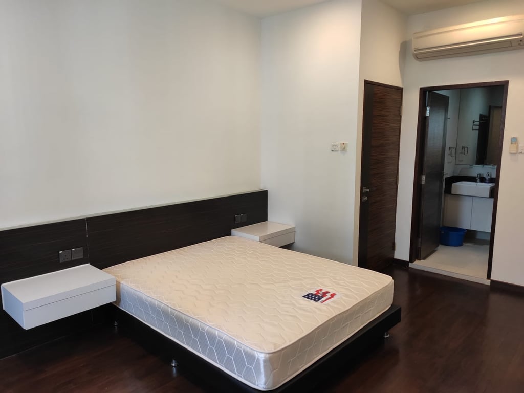 Condo Master Room for Rent in Orchard · 1 Claymore Drive · S$ 2,300/mo - Image 1 of 1
