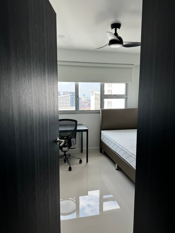 HDB Common Room for Rent in Kallang · 10C Bendemeer Road, 333010 · S$ 1,250/mo - Image 3 of 6