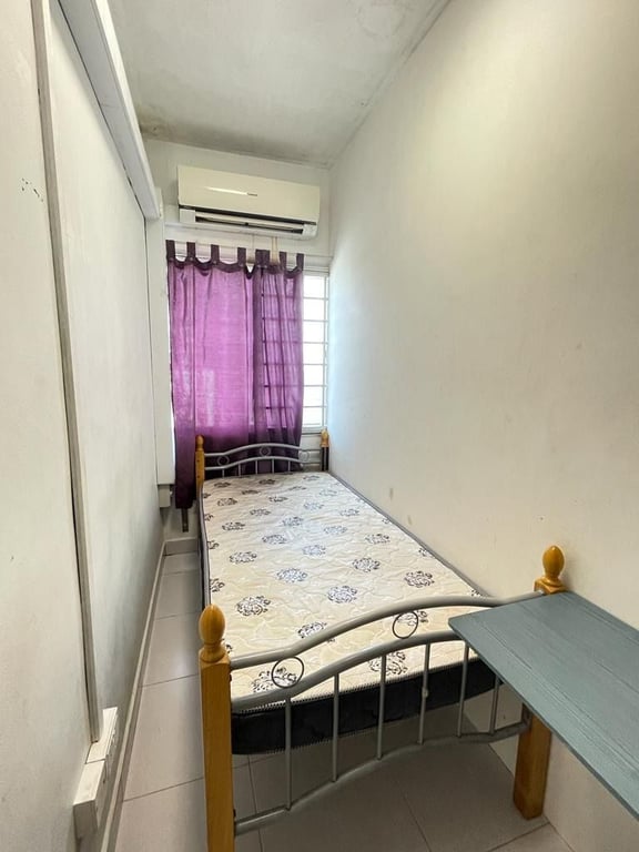 Condo Common Room for Rent in Kallang · 200 Jalan Sultan, 199018 · S$ 950/mo - Image 2 of 9