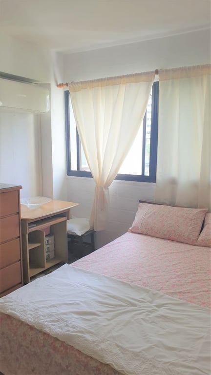 HDB Common Room for Rent in Marine Parade · 20 Marine Terrace · S$ 900/mo - Image 1 of 1