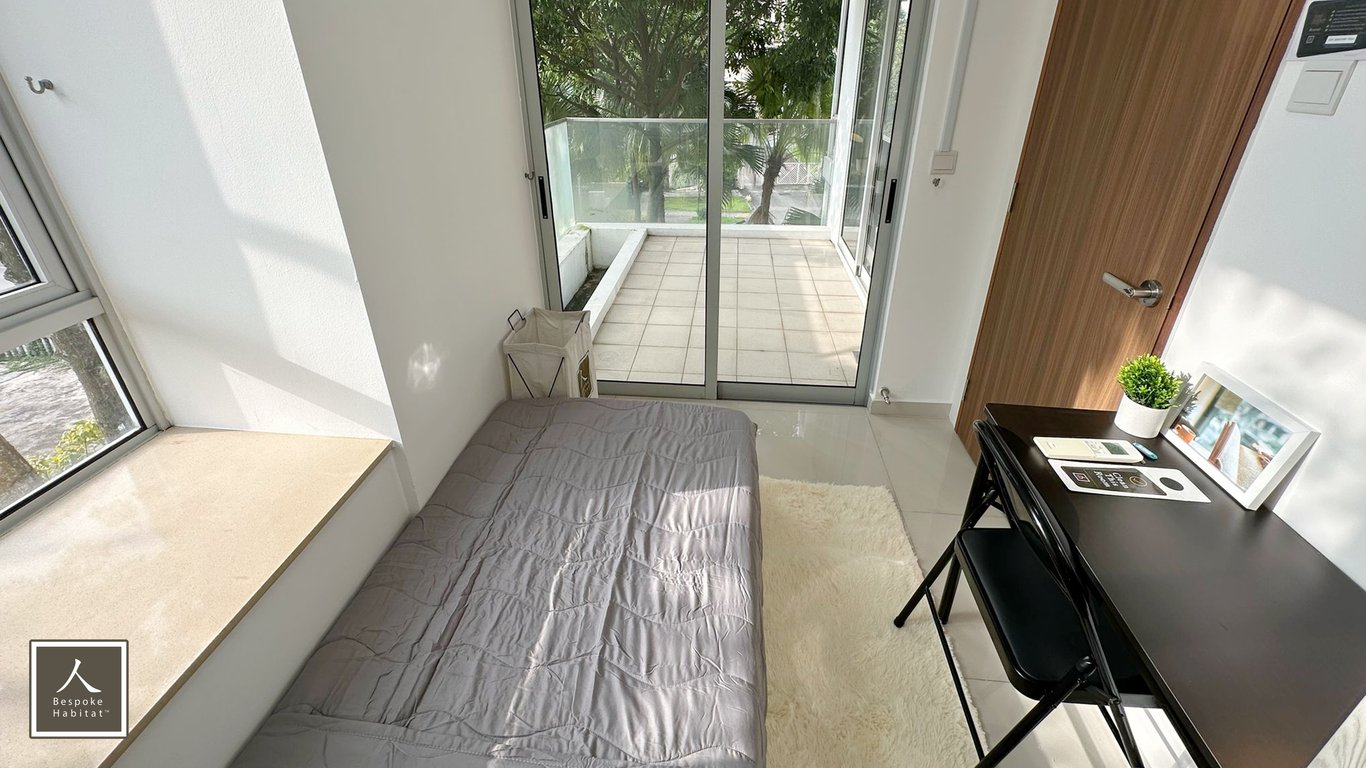 Queenstown Condo Common Room for Rent – 353 Pasir Panjang Road - Image 3 of 6