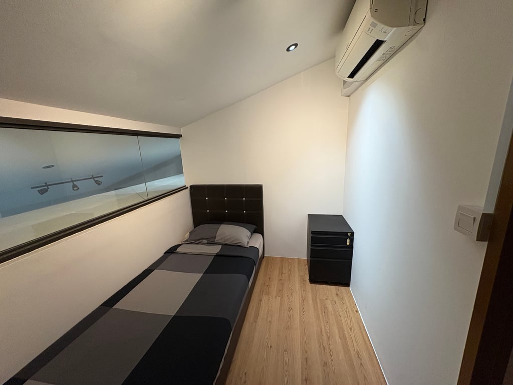 Landed Common Room for Rent in Outram · 15 Temple Street · S$ 1,350/mo - Image 1 of 1