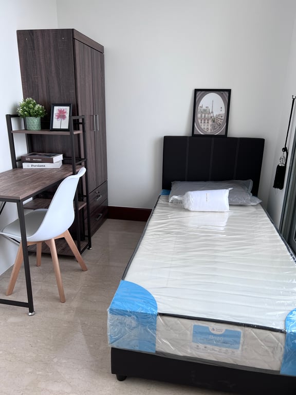 Tampines Condo Common Room for Rent – 781 Upper Changi Road East - Image 2 of 4