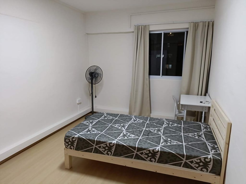 Bukit Batok HDB Common Room for Rent – 169 Bukit Batok West Avenue 8 - Image 1 of 10