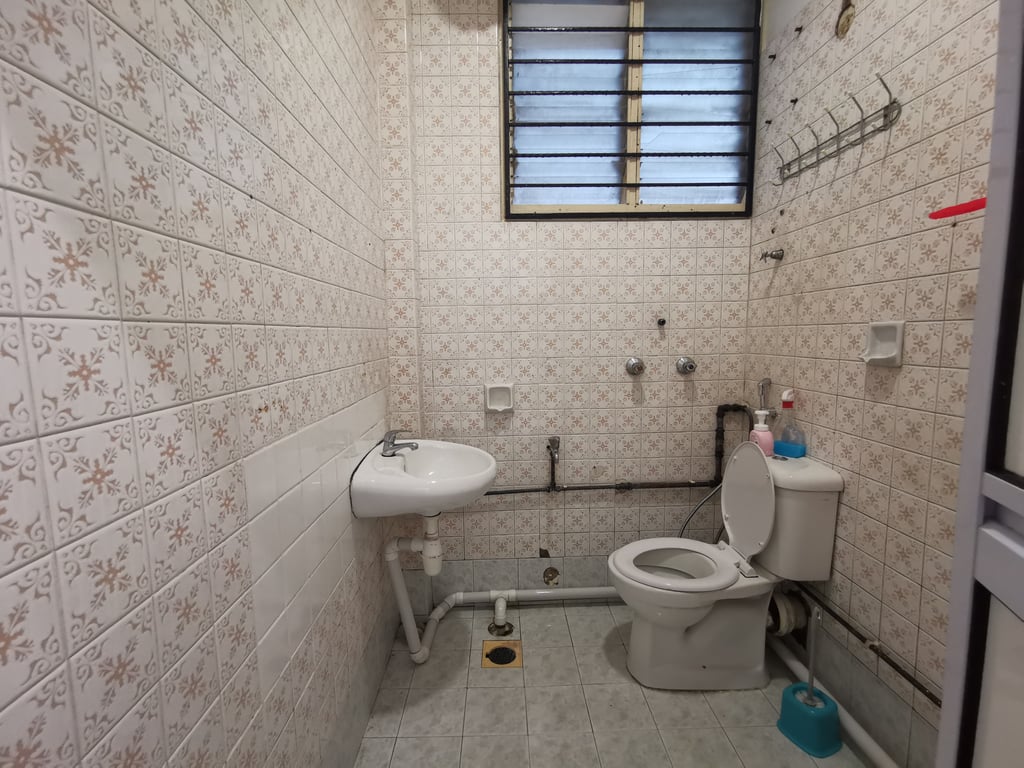 Condo Common Room for Rent in Bukit Merah · 2A Kim Tian Road, 169244 · S$ 1,080/mo - Image 5 of 8