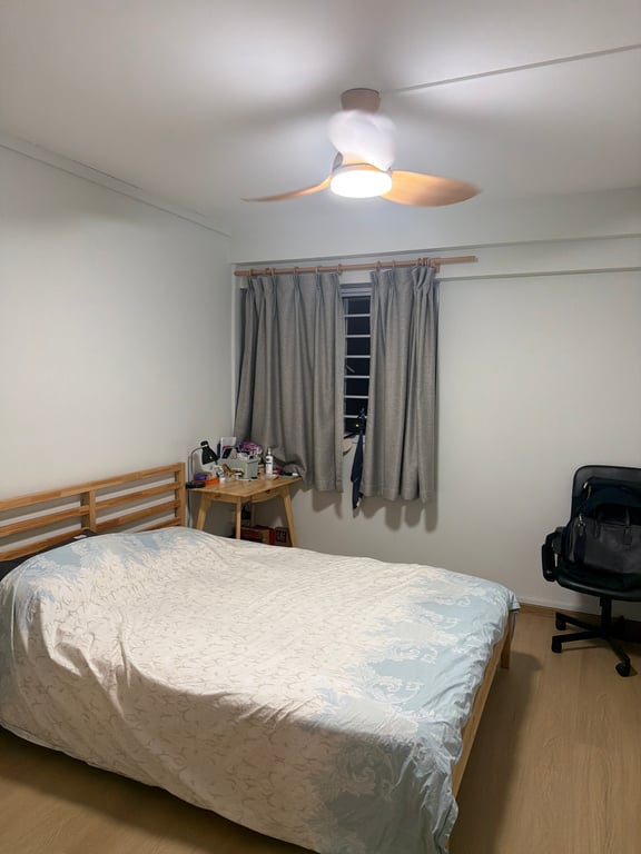HDB Common Room for Rent in Serangoon · 228 Serangoon Avenue 4 · S$ 1,000/mo - Image 1 of 1