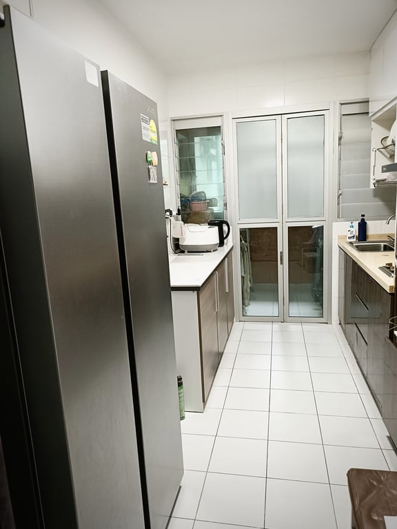 HDB Common Room for Rent in Sengkang · 416C Fernvale Link, 793416 · S$ 810/mo - Image 3 of 10