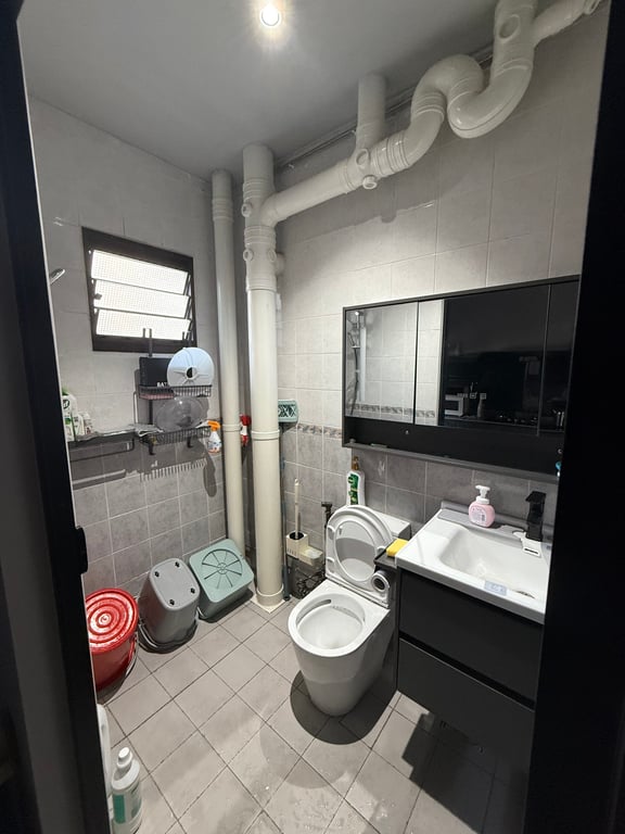 HDB Common Room for Rent in Bukit Panjang · 618 Senja Road, 670618 · S$ 850/mo - Image 3 of 7