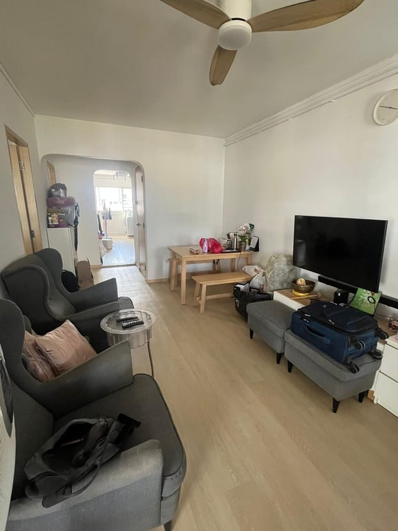 HDB Common Room for Rent in Bukit Batok · 417 Bukit Batok West Avenue 4, 650417 · S$ 1,300/mo - Image 2 of 3