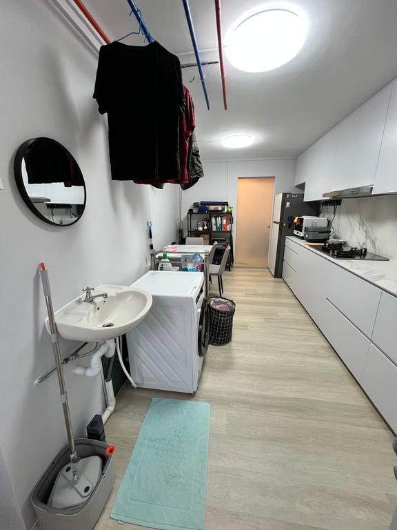 HDB Common Room for Rent in Jurong West · 421 Jurong West Street 42, 640421 · S$ 1,200/mo - Image 8 of 8