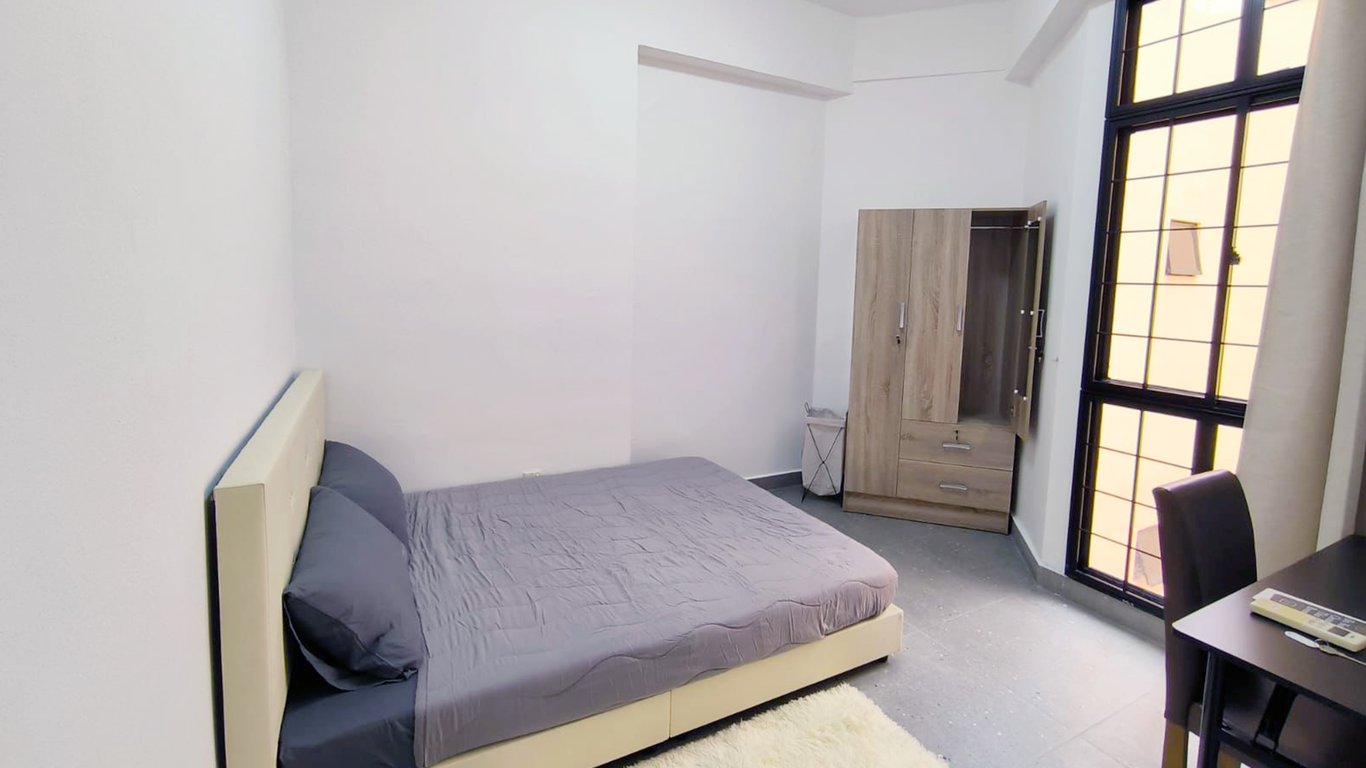 Queenstown Condo Common Room for Rent – 32 Dover Rise - Image 4 of 9
