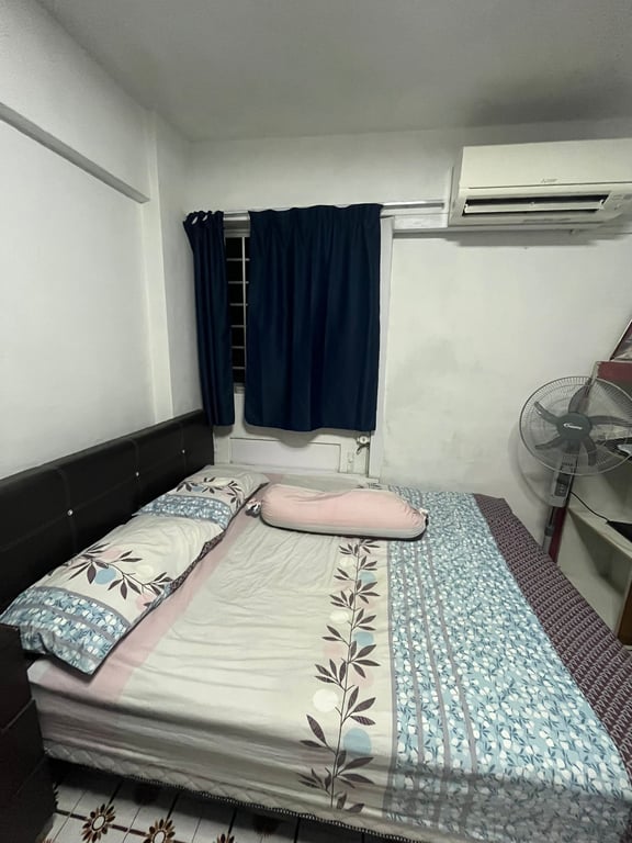 HDB Common Room for Rent in Rochor · 271 Queen Street, 180271 · S$ 1,100/mo - Image 8 of 8