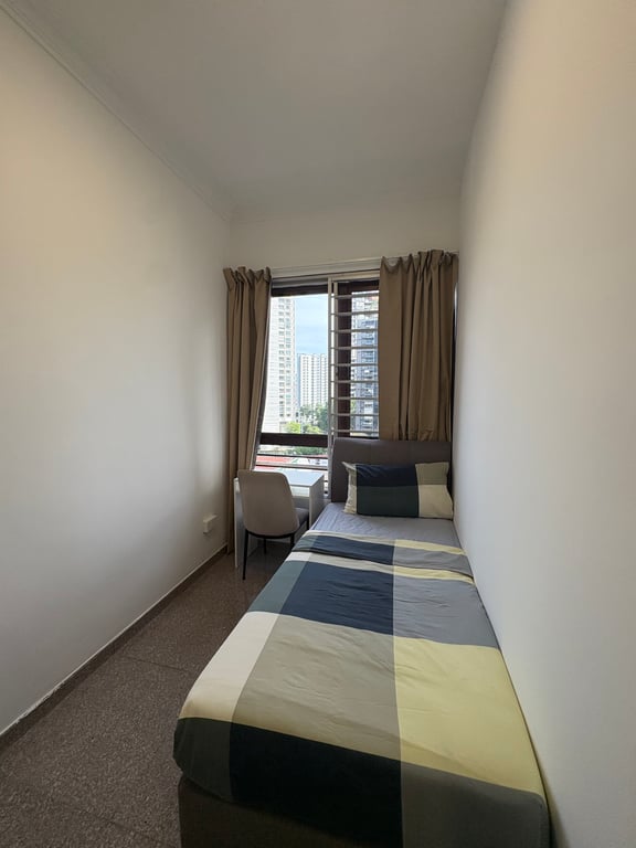 Condo Common Room for Rent in Novena · 130 Thomson Road, 307682 · S$ 1,250/mo - Image 1 of 2